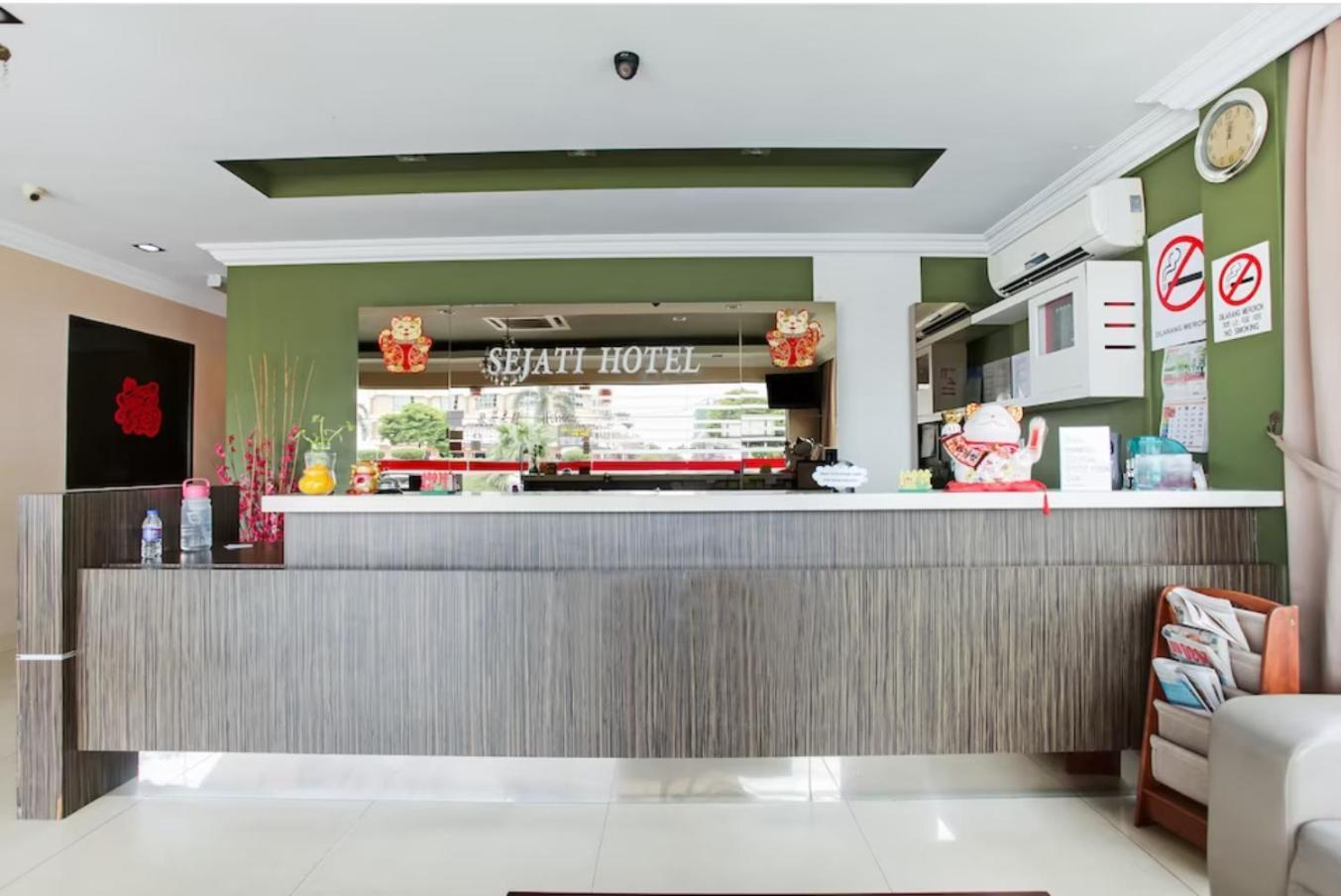 Sejati Hotel Sitiawan Eksteriør bilde