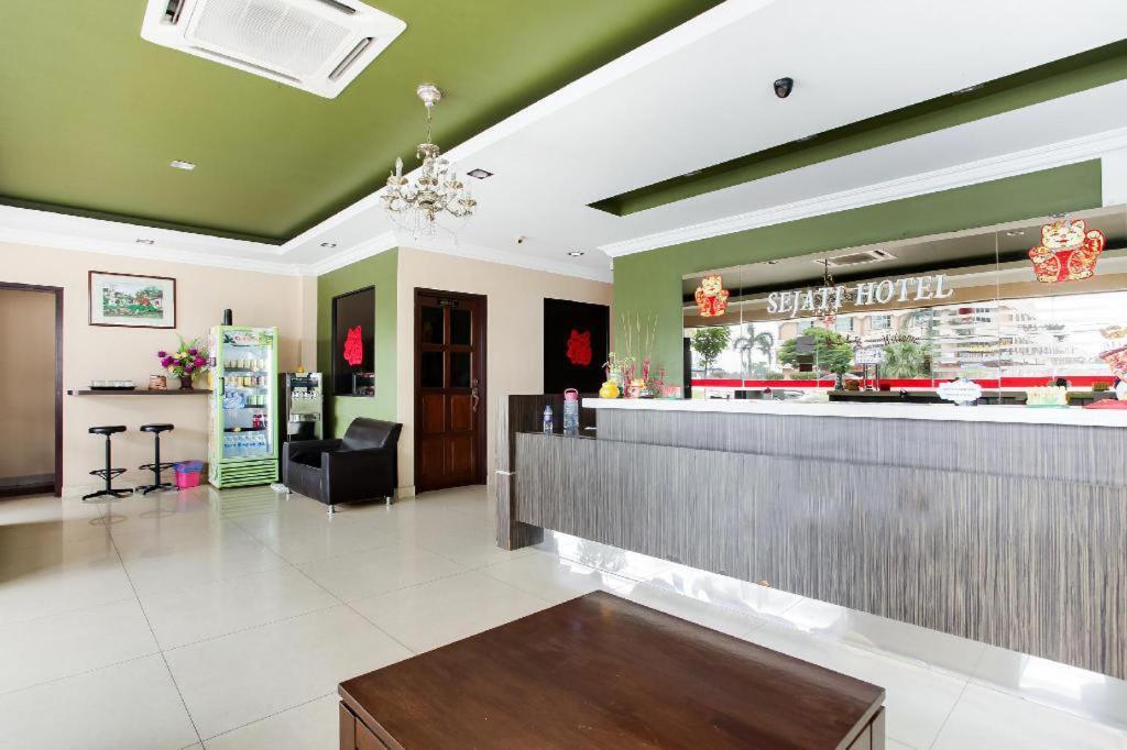 Sejati Hotel Sitiawan Eksteriør bilde